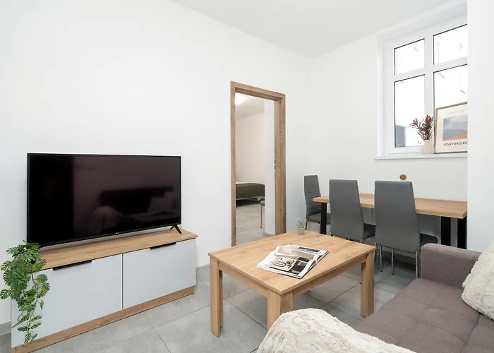 Slowackiego Bright Close To Mtp By Renters *