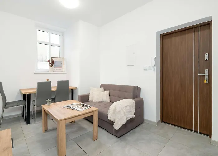 Appartamento Slowackiego Bright Close To Mtp By Renters